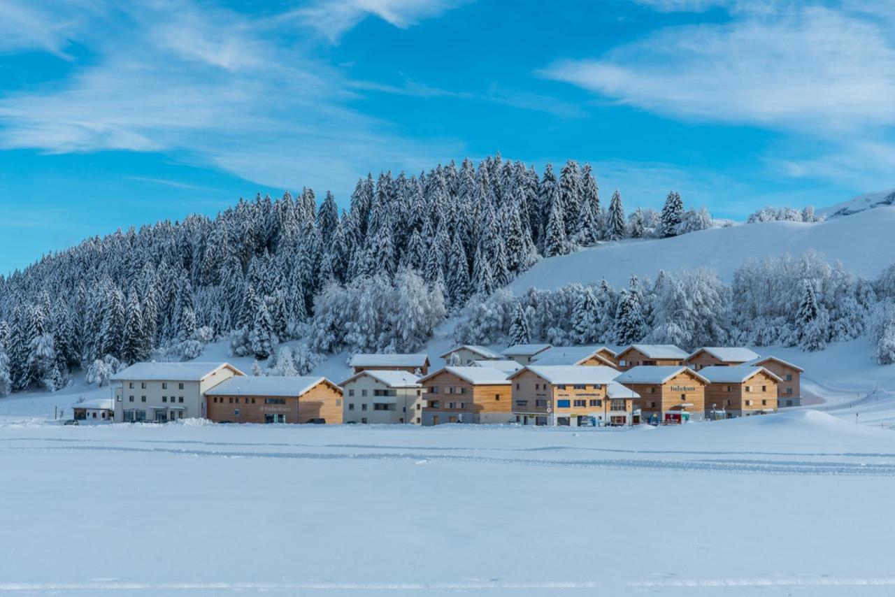 Pradas Resort Brigels Breil/Brigels Exterior foto